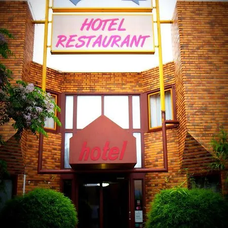 Logis L'etoile Hotel