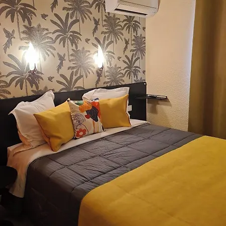 Hotel Logis L'etoile 2*