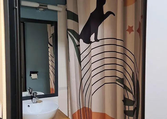 Logis L'etoile 2* Carcasona