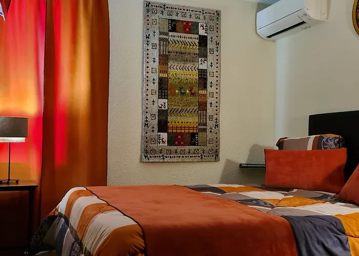 Hotel Logis L'etoile Carcasona