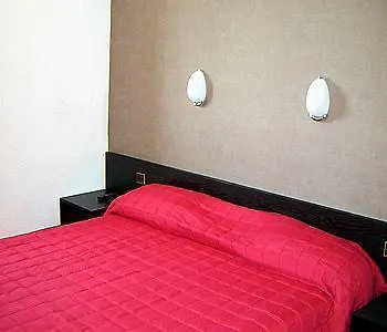 Logis L'etoile Carcasona