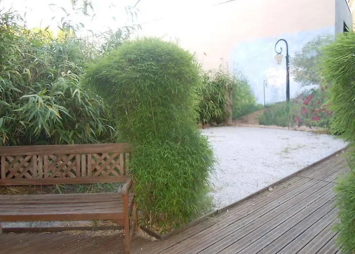 Hotel Logis L'etoile Carcasona